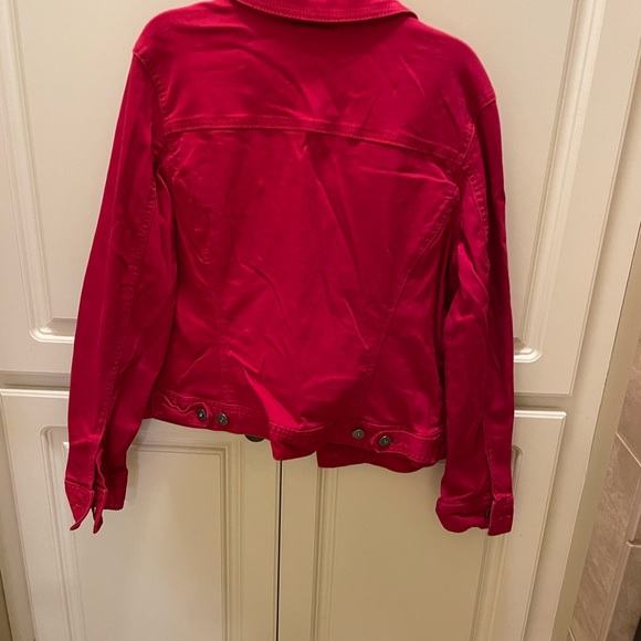 Jean Jacket., beautiful red, great condition. - Picture 4 of 6